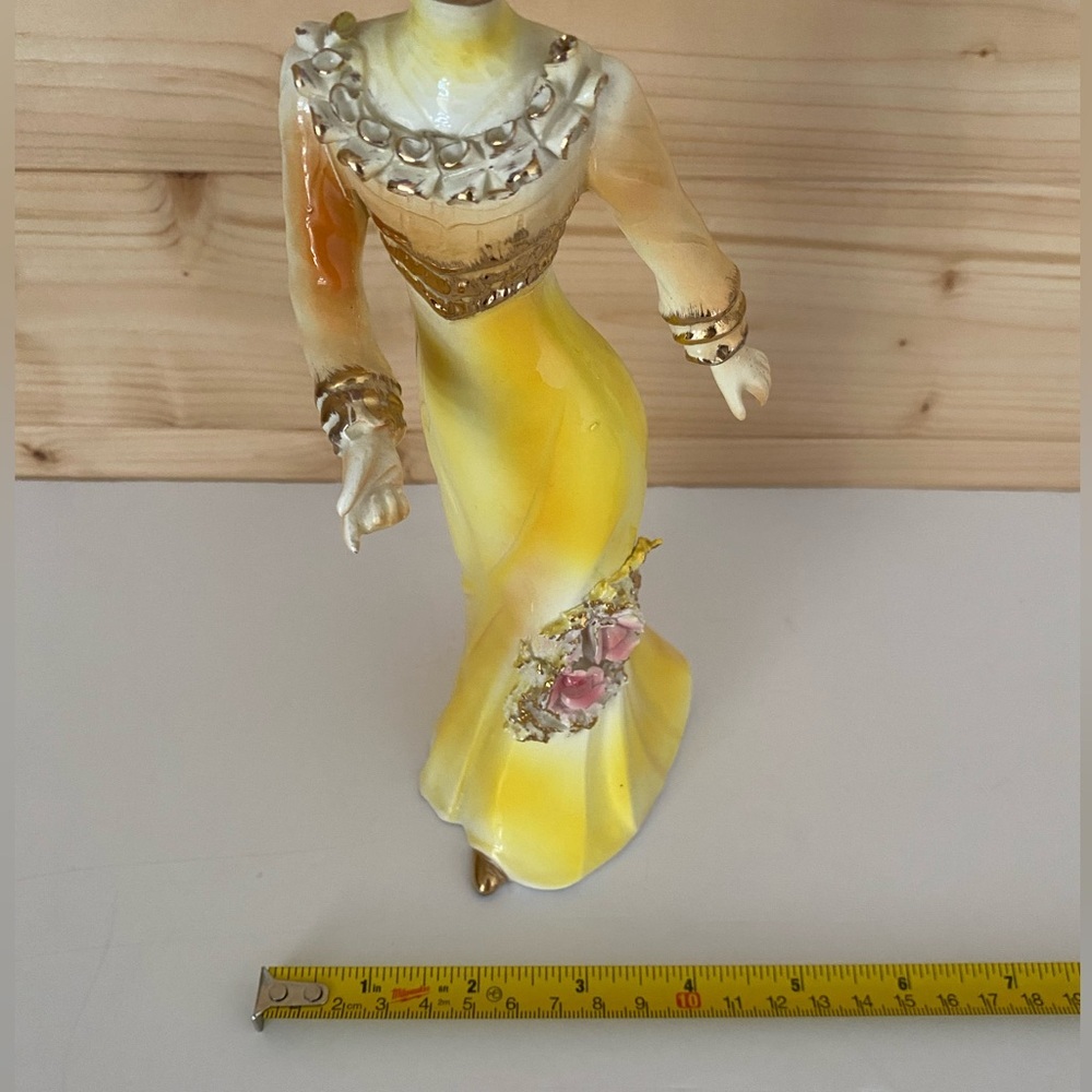 VINTAGE 10” Tall Victorian Lady Figurine Yellow Dress Golden Ruffled Accents - Picture 10 of 13